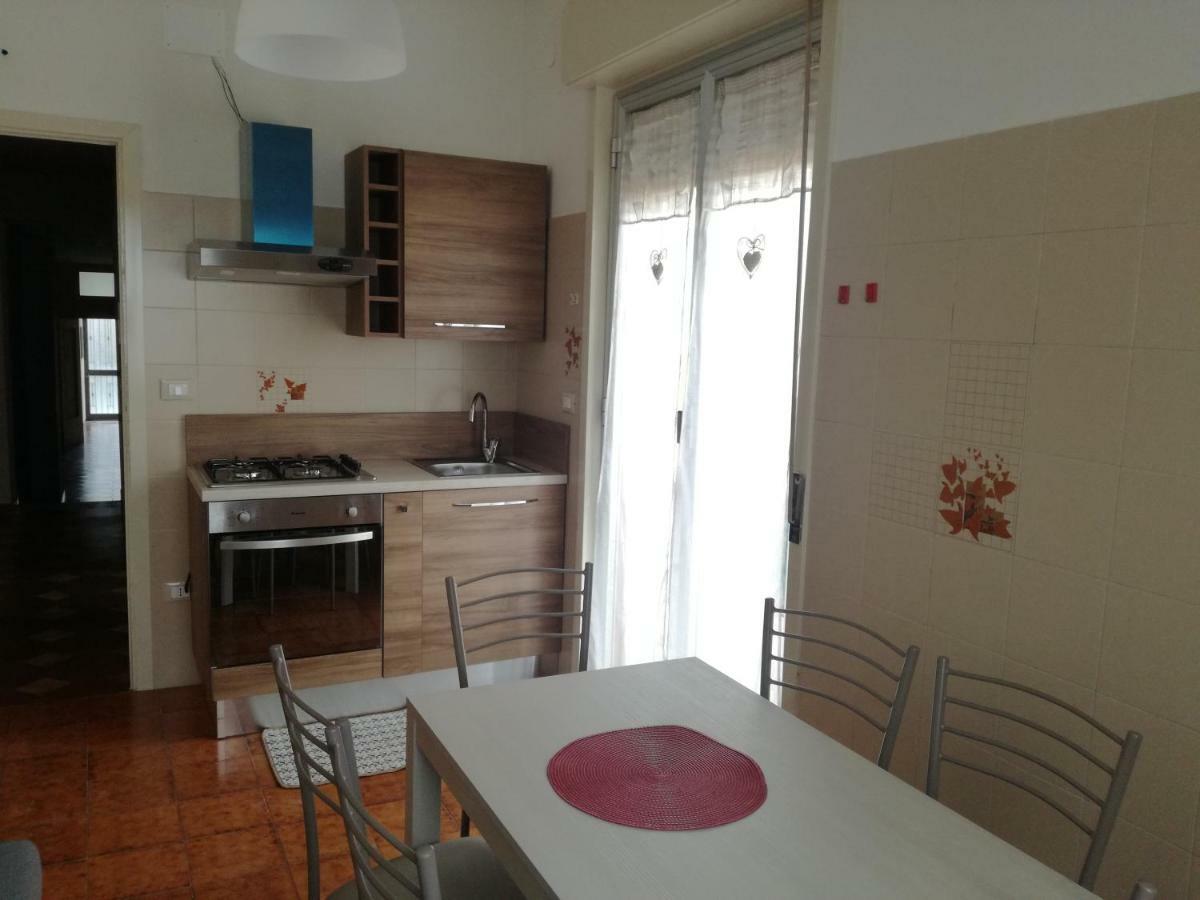 Casa Vacanza Petrulli Zafferana Etnea Exteriör bild