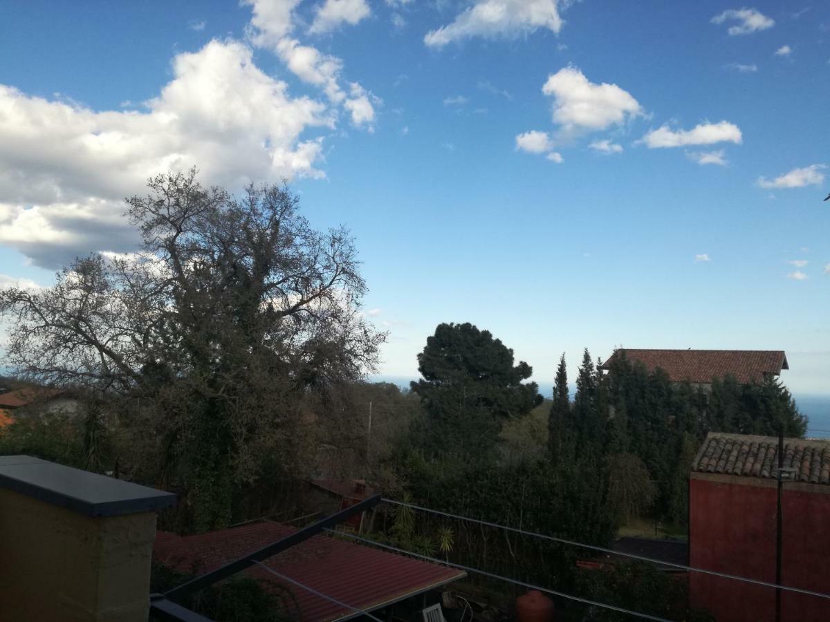 Casa Vacanza Petrulli Zafferana Etnea Exteriör bild